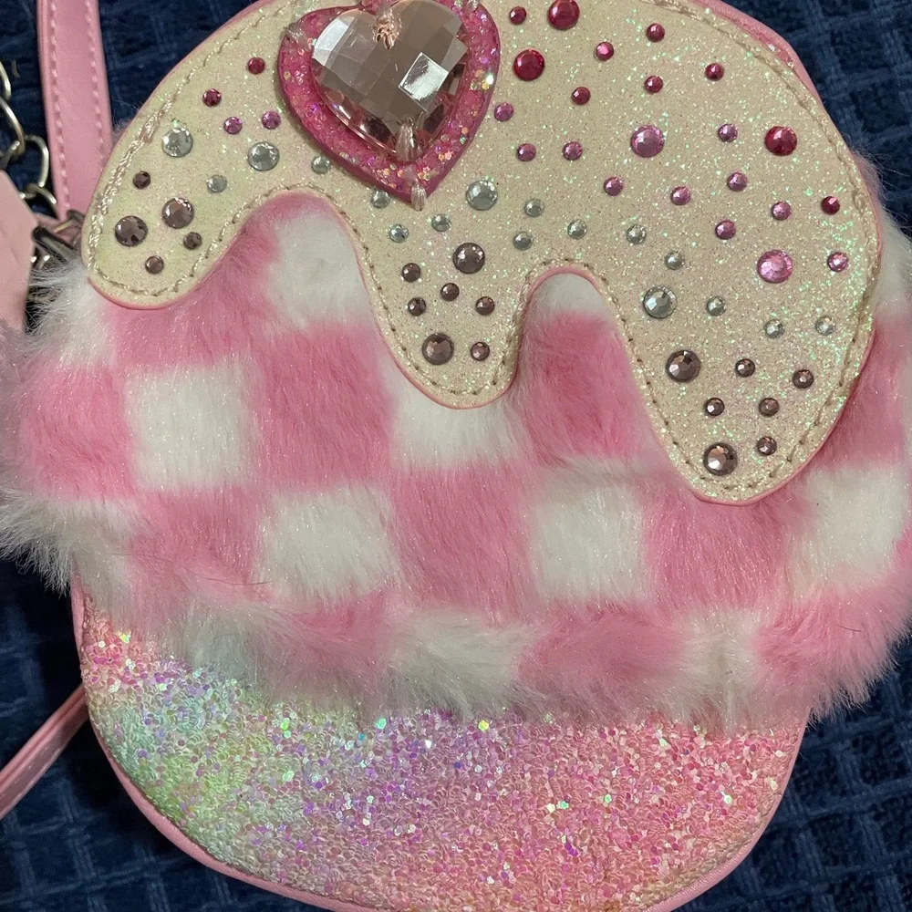 Miss Gwen’s OMG Accessories Kids Ice Cream Purse in Pink‎ and Gold